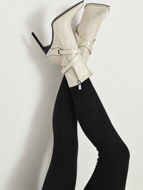 Reiss Hayworth High Leather Point-Toe Boots (Ivory / Size 39) NWOB